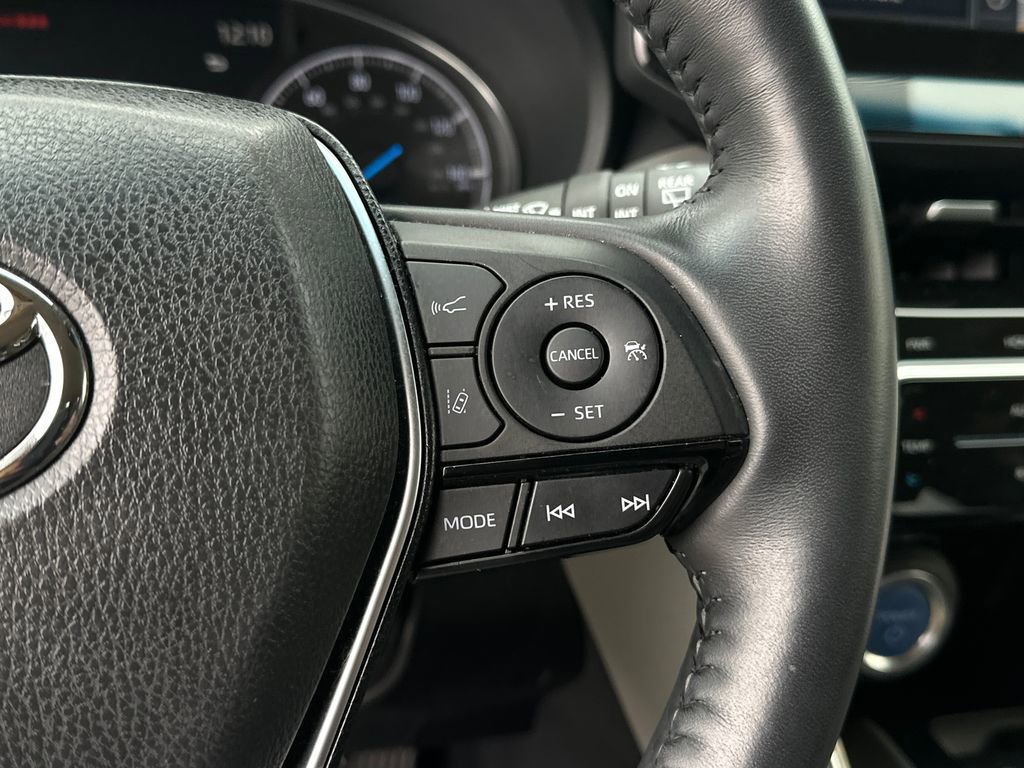 Used 2022 Toyota Venza Limited image 28