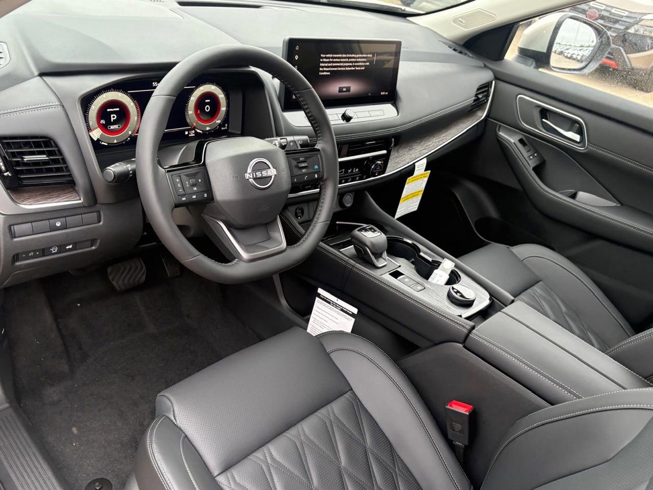 New 2026 Nissan Rogue Platinum AWD/4WD image 13