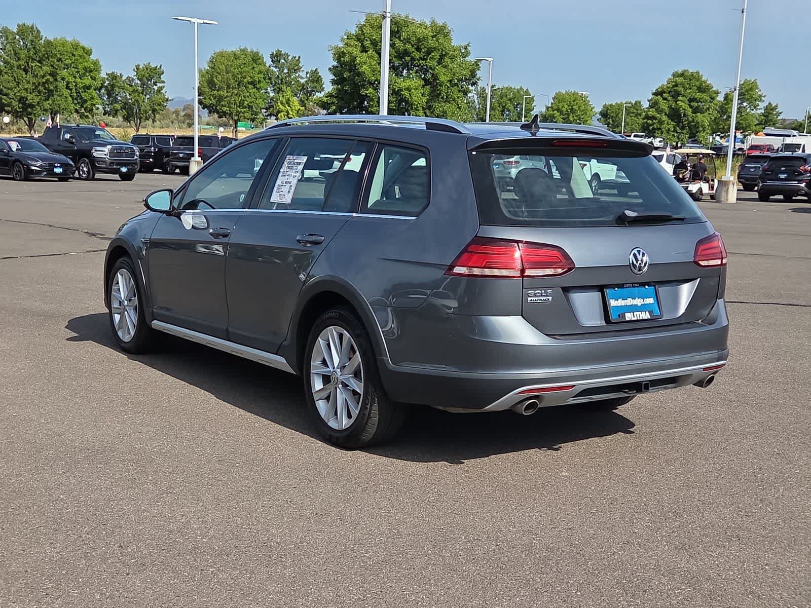 Used 2019 Volkswagen Golf Alltrack SE AWD/4WD image 12