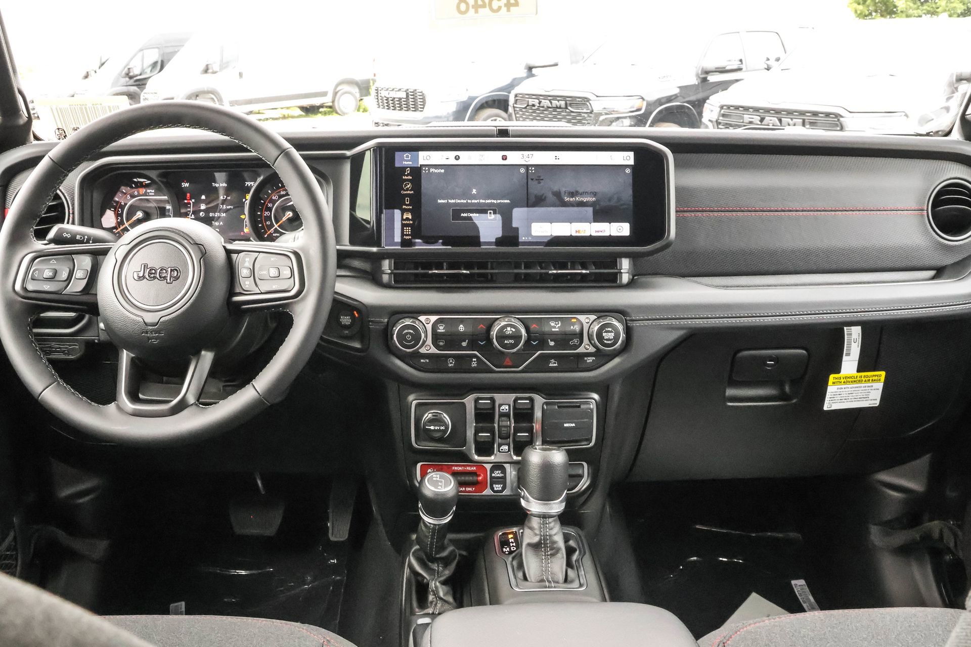 New 2025 Jeep Gladiator Rubicon w/ Convenience Group image 15