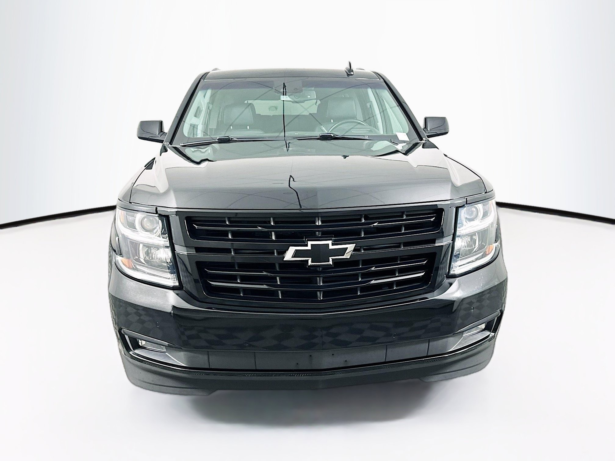 Used 2019 Chevrolet Suburban Premier w/ RST 6.2L Performance Edition AWD/4WD image 2