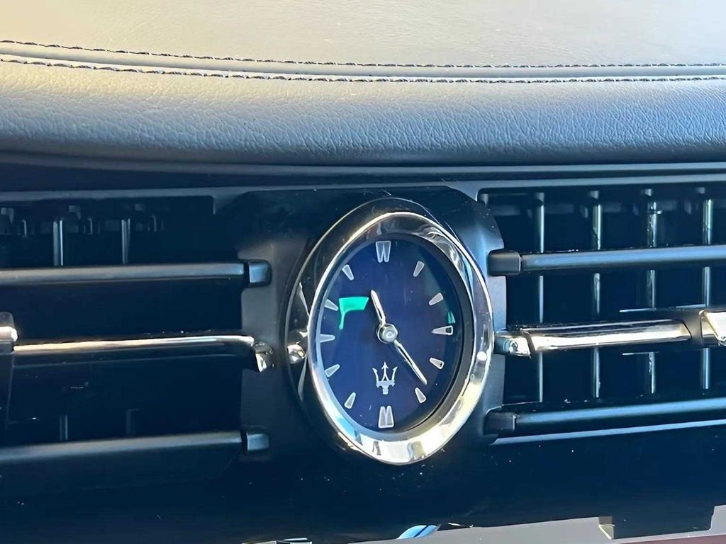 Used 2022 Maserati Quattroporte GT image 16