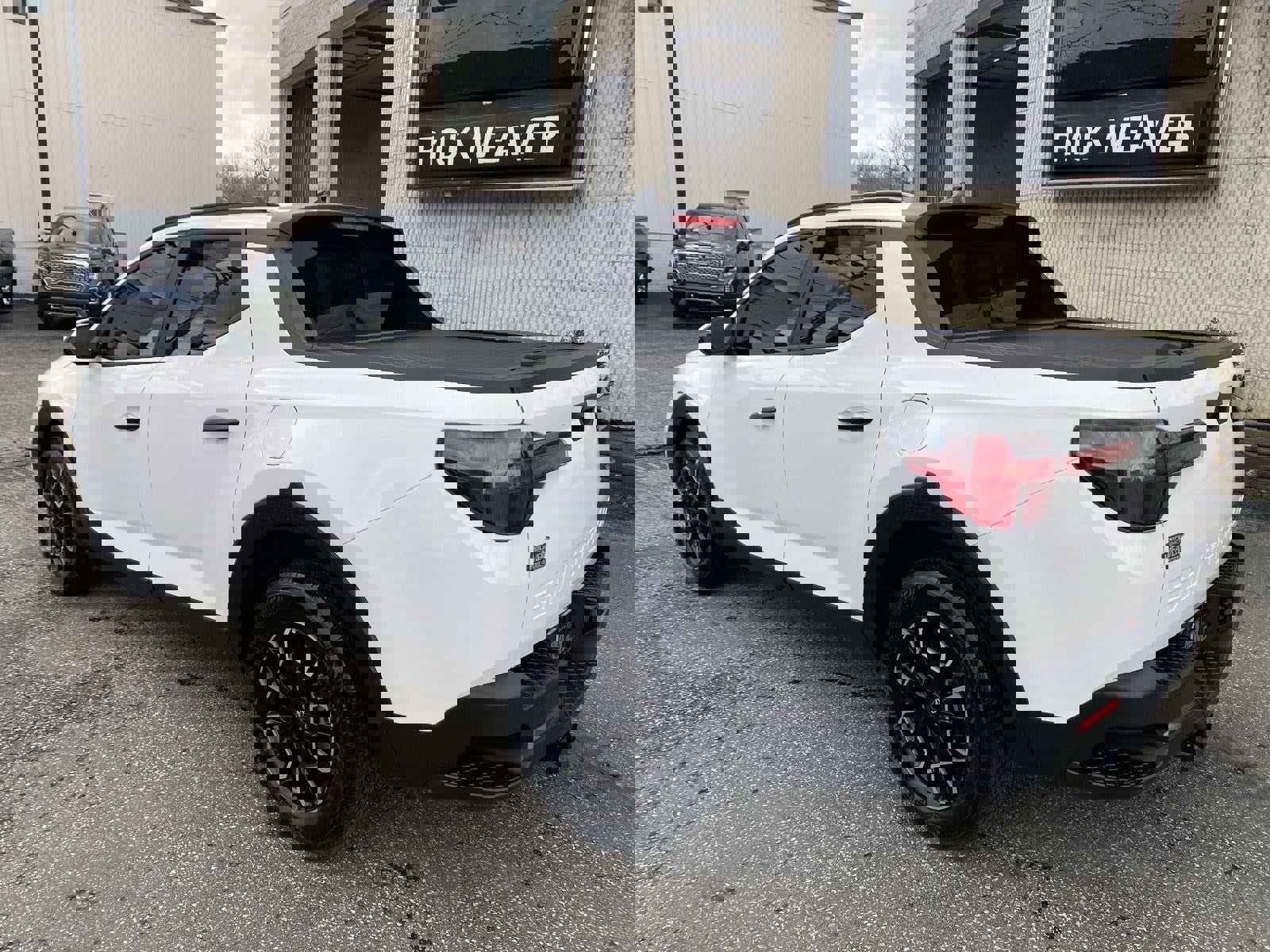 Used 2024 Hyundai Santa Cruz SEL w/ Activity Package image 6