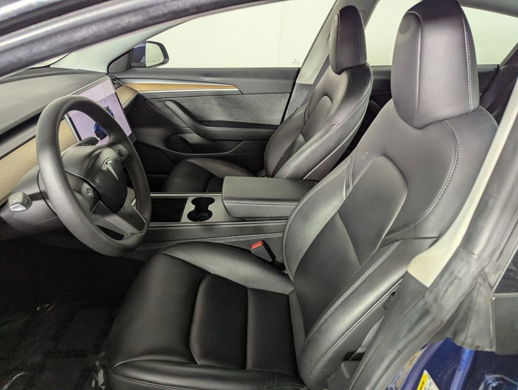 Used 2023 Tesla Model 3 Standard Range image 10