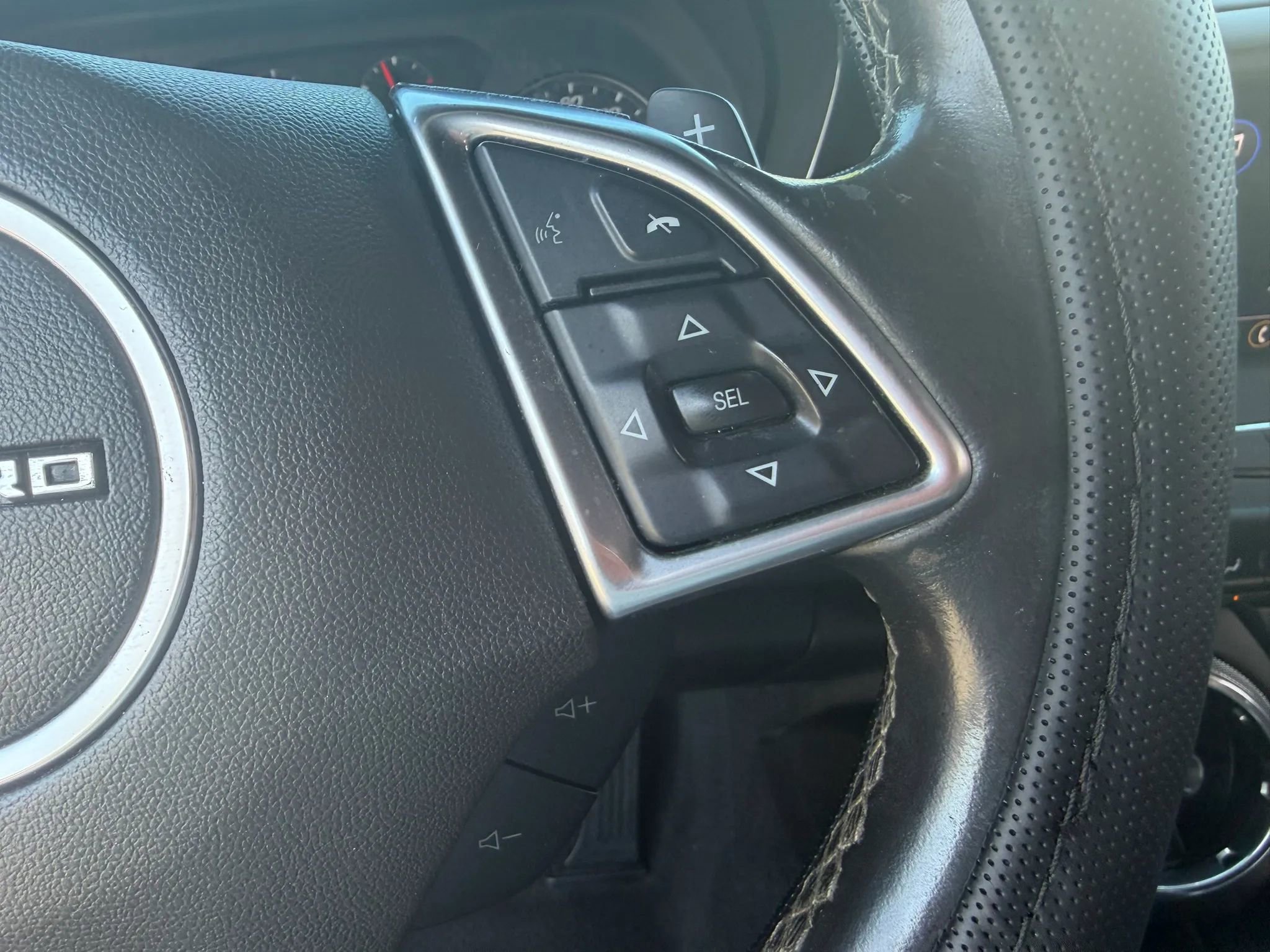 Used 2020 Chevrolet Camaro LT w/ RS Package image 19