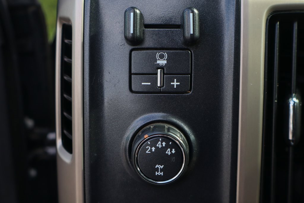Used 2016 GMC Sierra 2500 Denali w/ Duramax Plus Package image 23