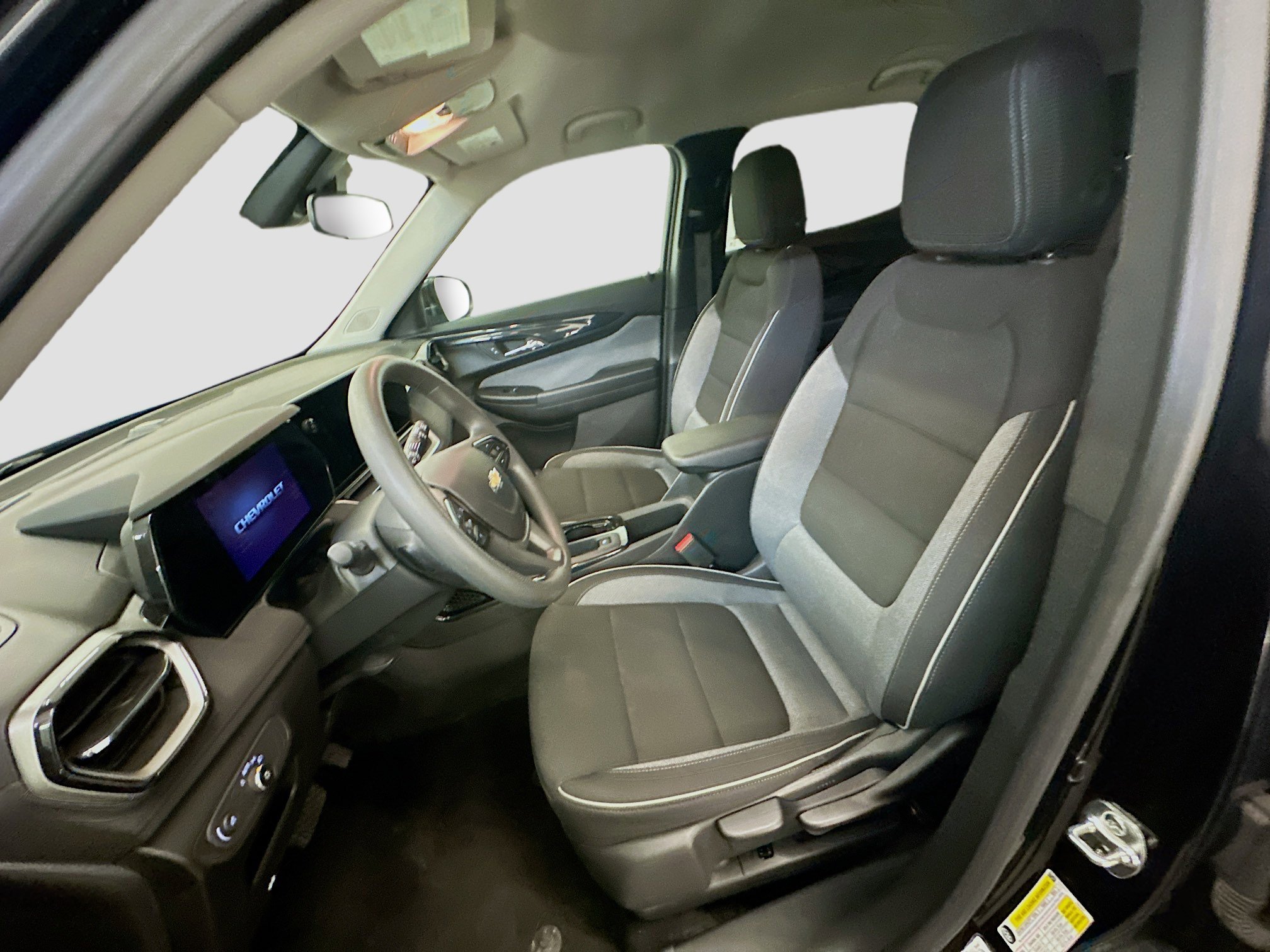 Used 2025 Chevrolet TrailBlazer LT image 13