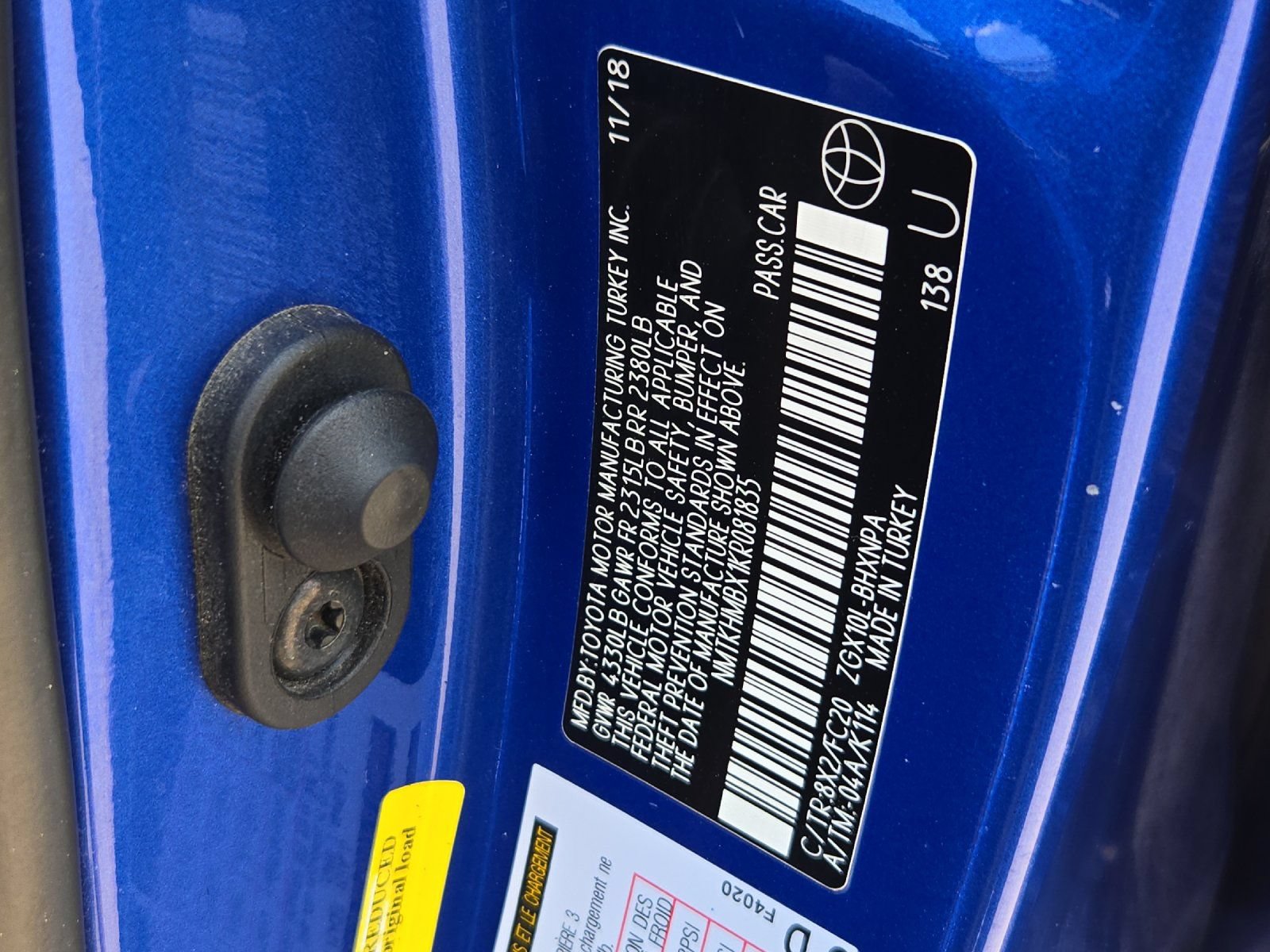 Used 2019 Toyota C-HR LE FWD image 27