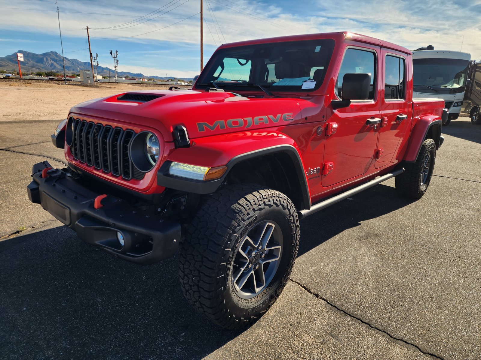 Used 2025 Jeep Gladiator Mojave AWD/4WD image 4
