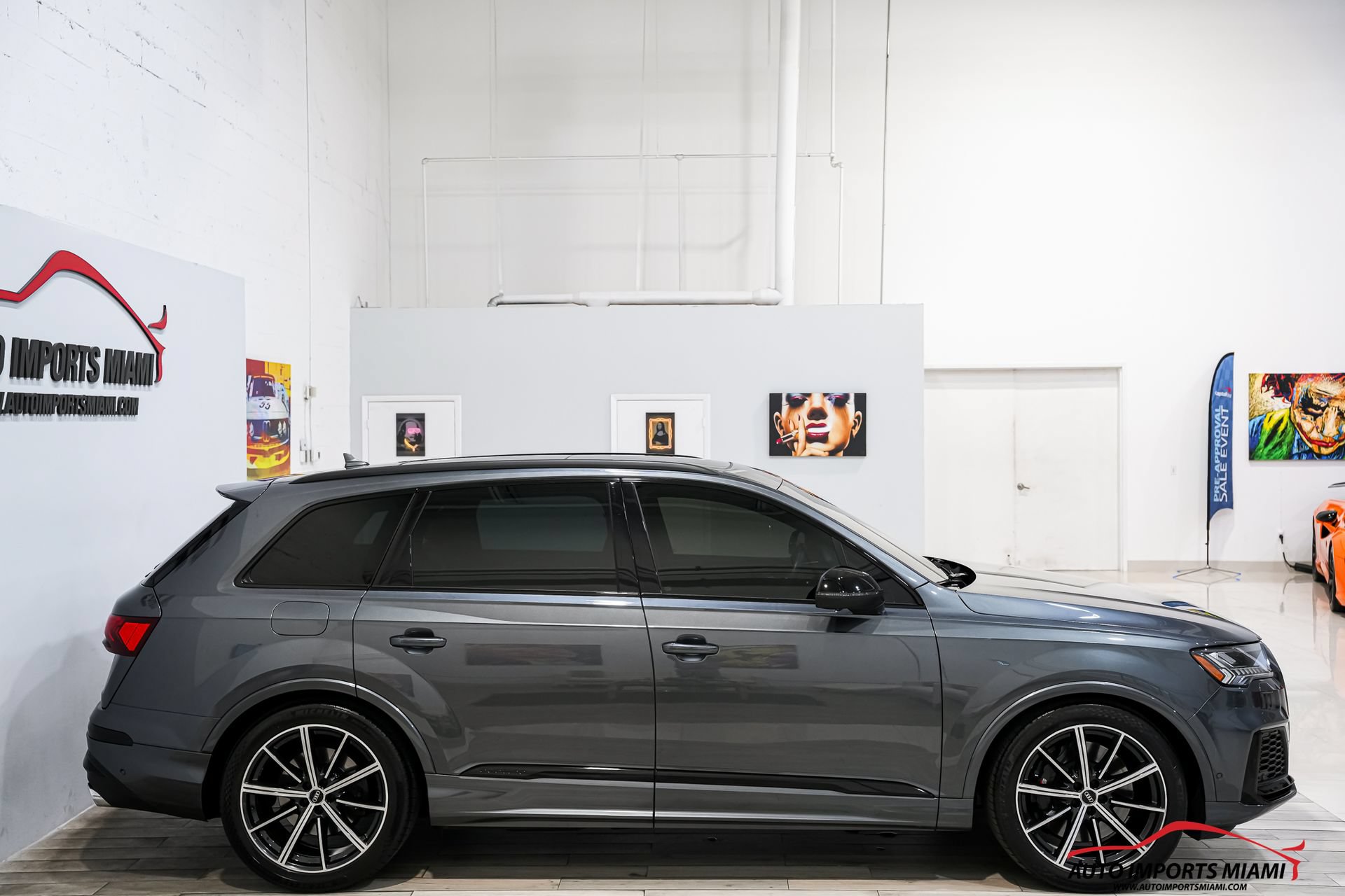 Used 2021 Audi SQ7 Premium Plus w/ Driver Assistance Package AWD/4WD image 25