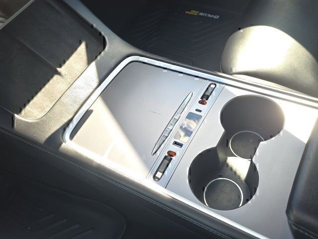 Used 2022 Tesla Model 3 image 24