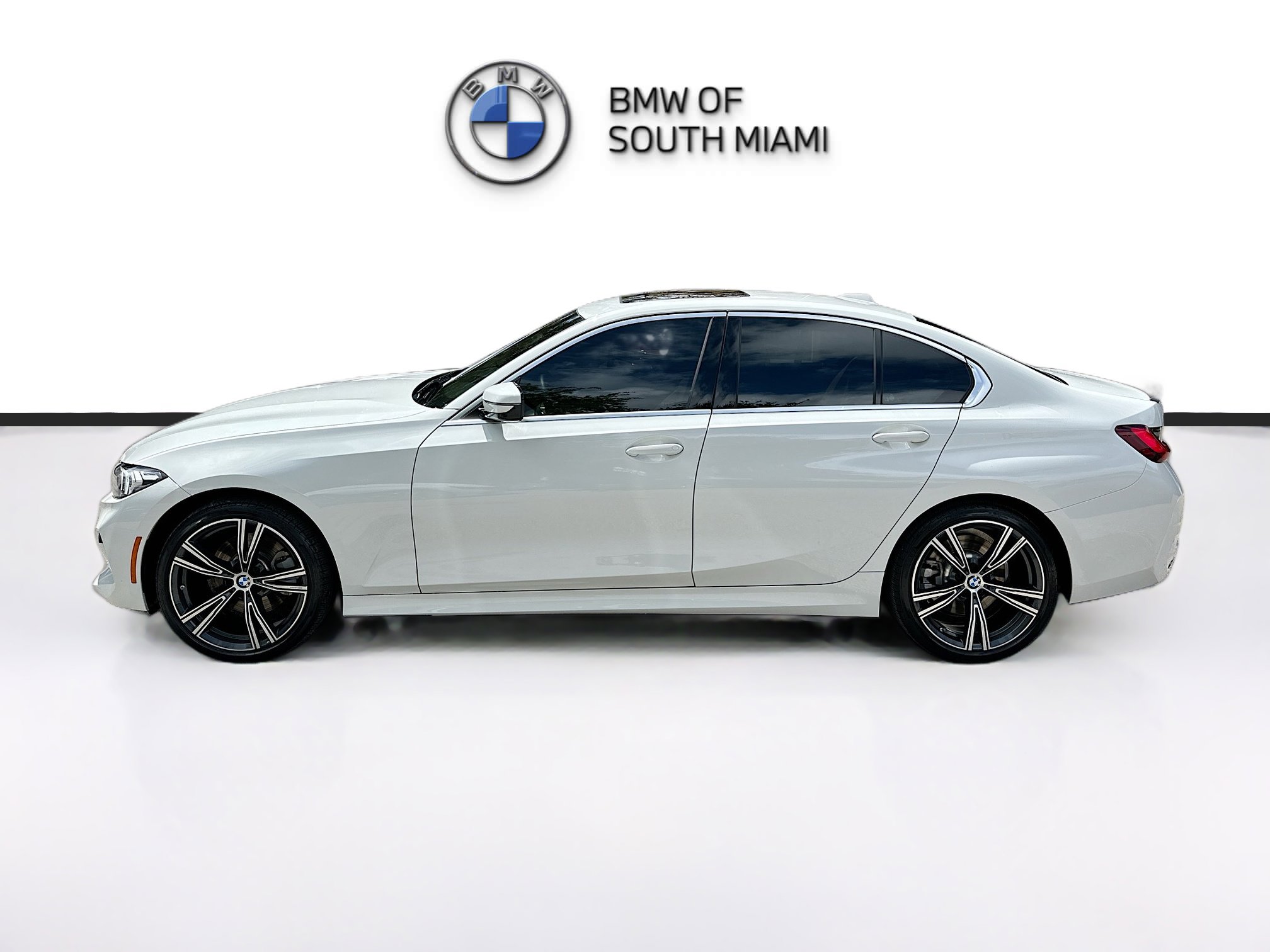 Certified 2024 BMW 330i Sedan w/ Convenience Package image 4