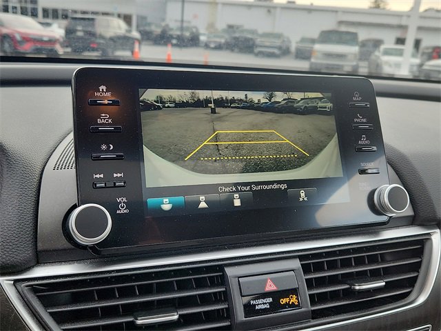 Used 2018 Honda Accord Touring image 19