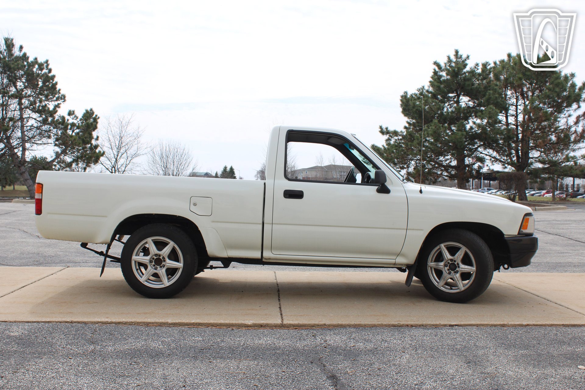 Used 1993 Toyota Pickup 2WD Regular Cab image 17