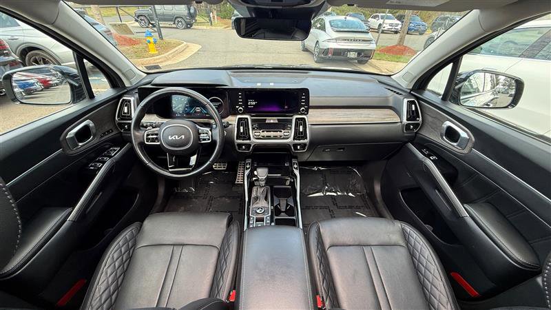 Used 2023 Kia Sorento SX Prestige AWD/4WD image 25