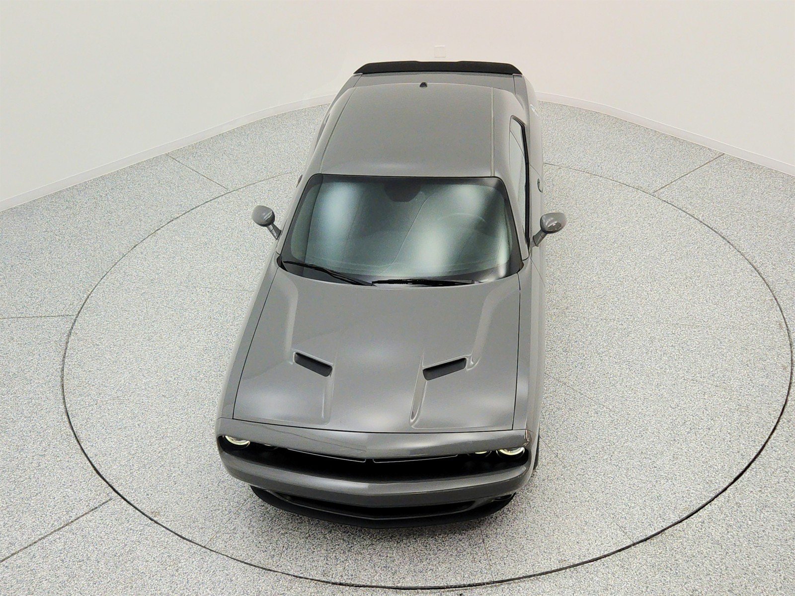 Used 2019 Dodge Challenger SXT RWD image 23