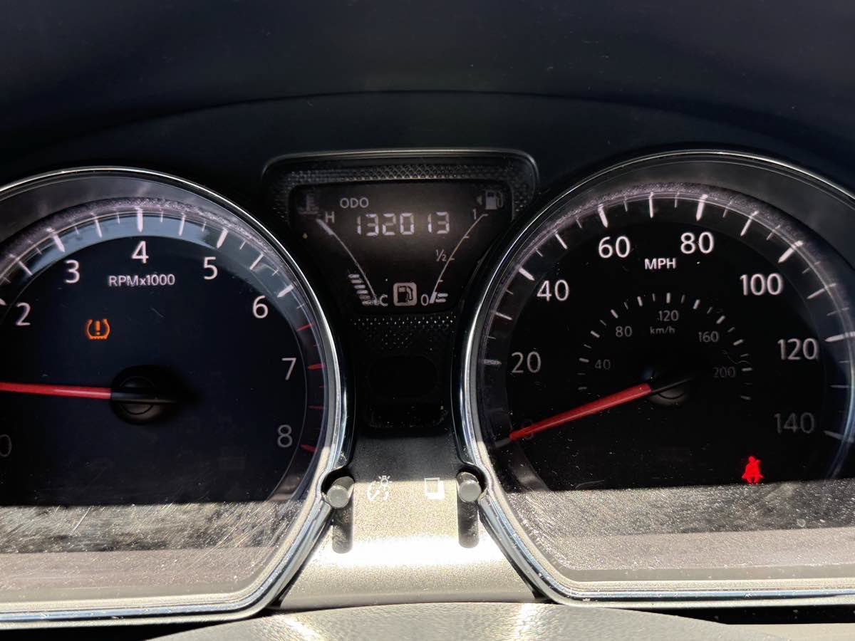 Used 2017 Nissan Versa SV FWD image 19