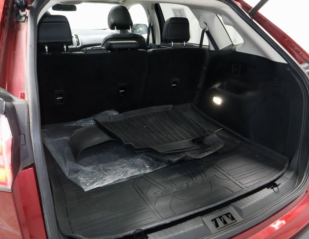 Certified 2019 Ford Edge Titanium w/ Cold Weather Package image 13