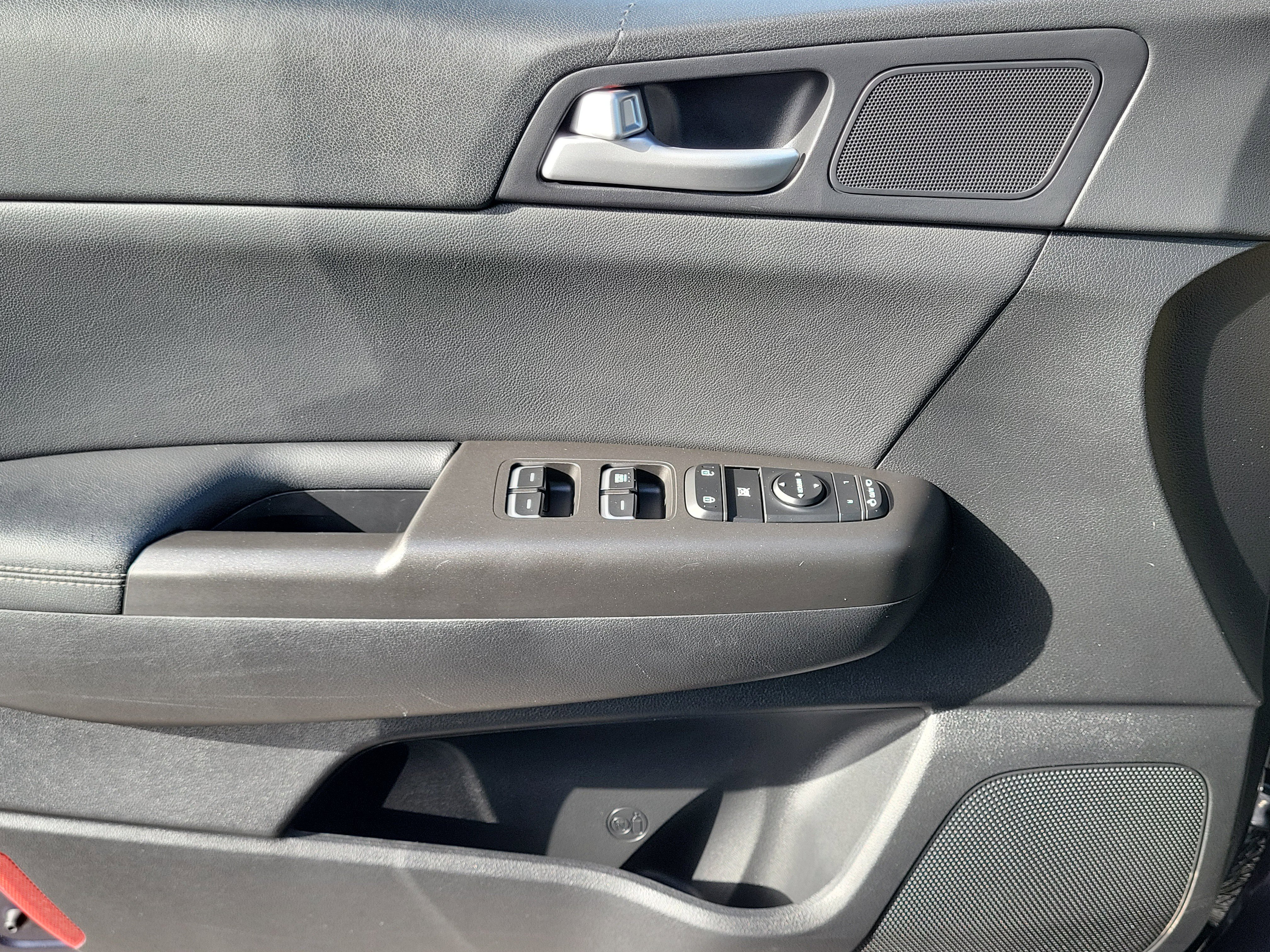 Used 2020 Kia Sportage S FWD image 24