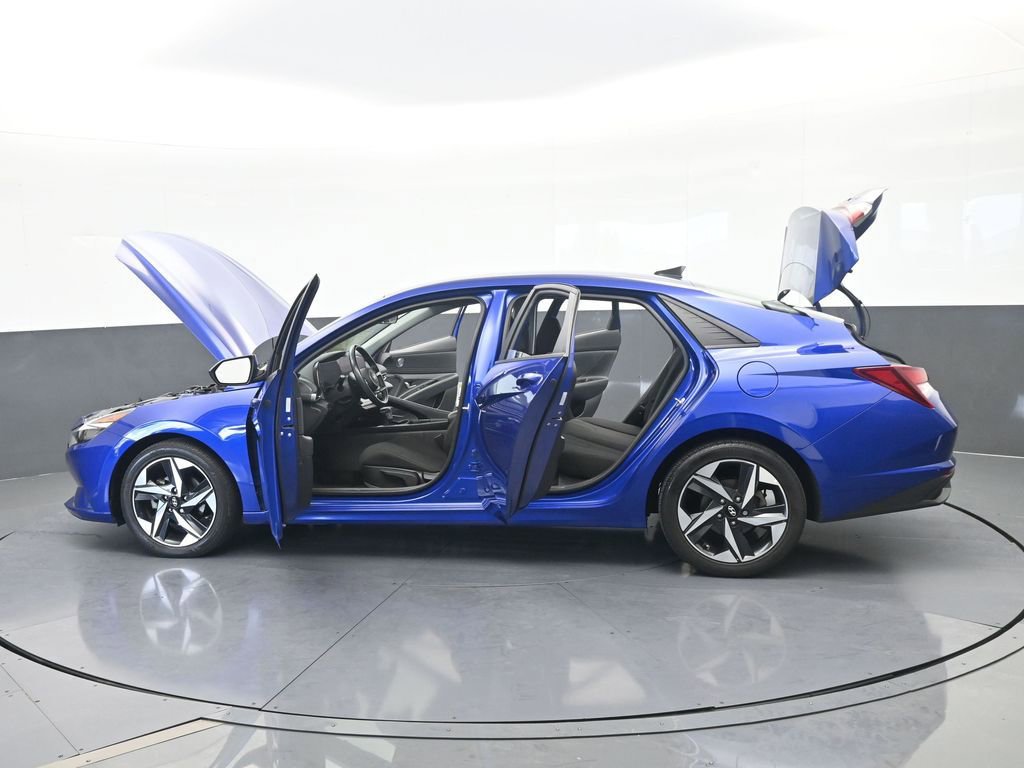 Used 2023 Hyundai Elantra SEL w/ Convenience Package FWD image 71