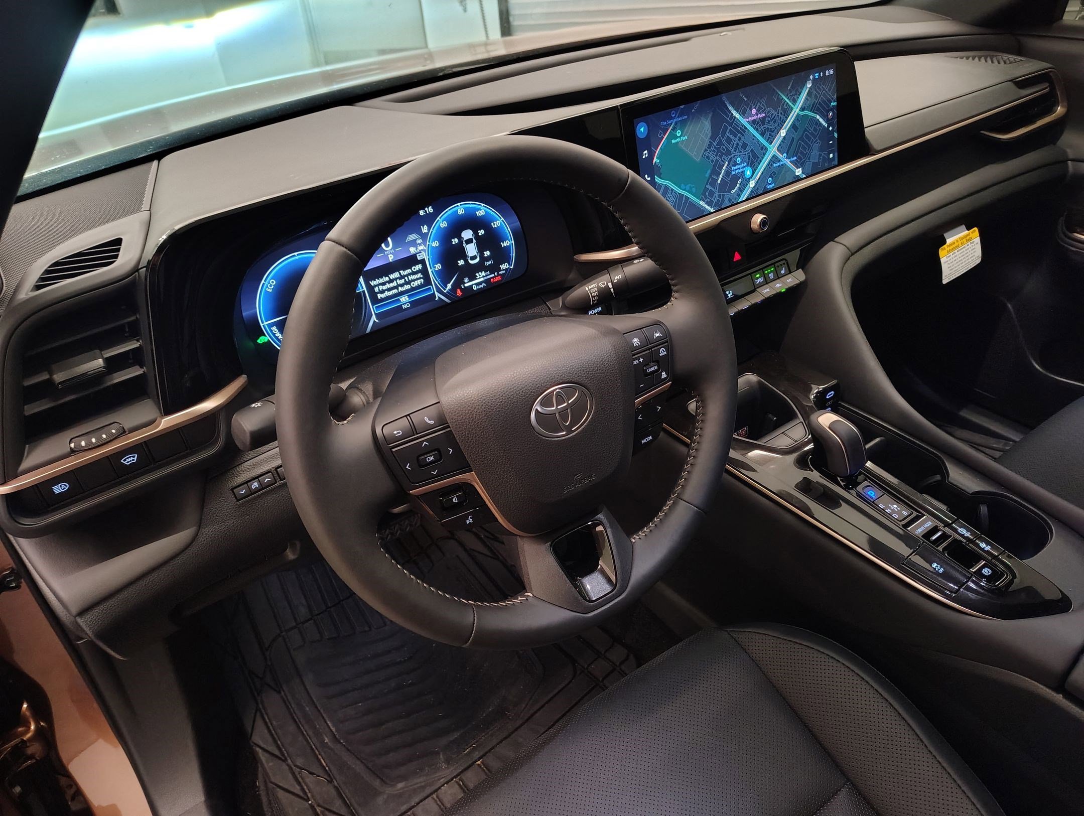 Used 2026 Toyota Crown XLE image 4