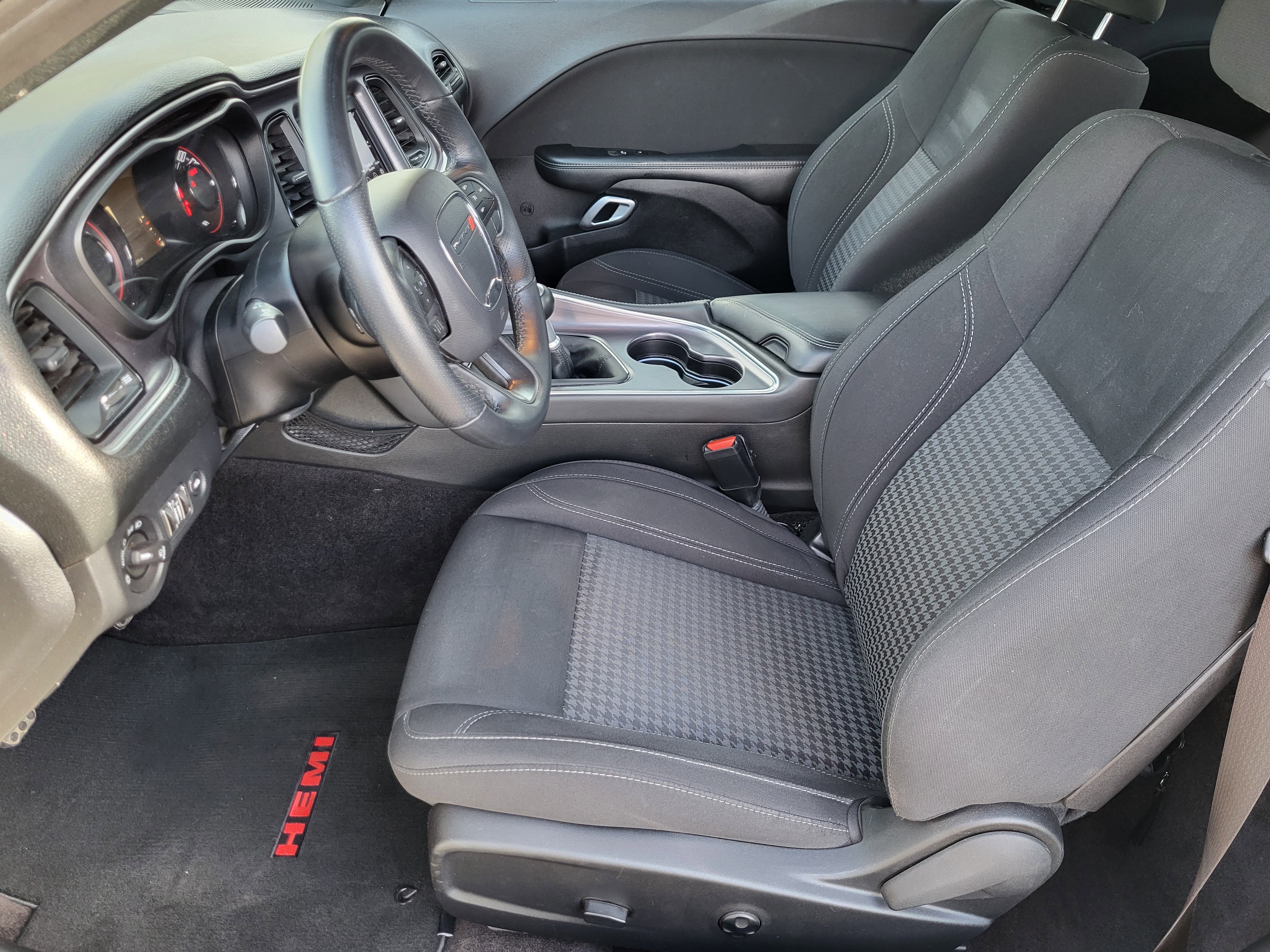 Used 2018 Dodge Challenger R/T w/ Blacktop Package image 8