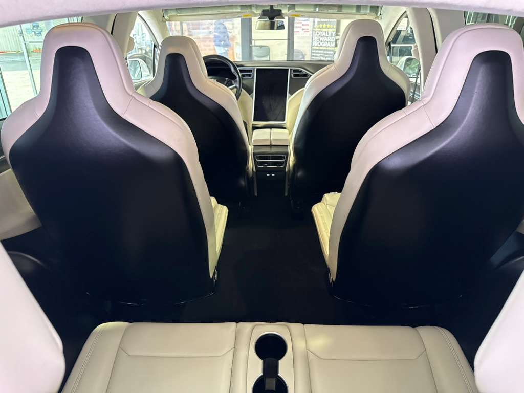 Used 2017 Tesla Model X 75D AWD/4WD image 46