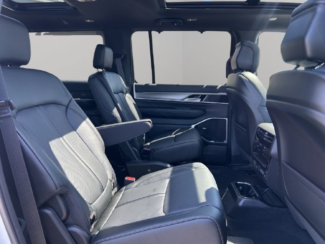New 2026 Jeep Grand Wagoneer L Limited AWD/4WD image 21