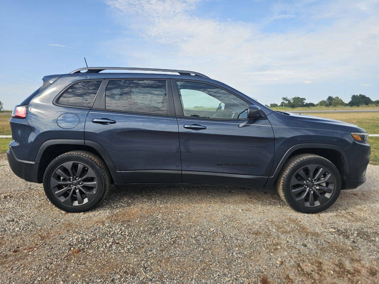 Used 2021 Jeep Cherokee Latitude Lux 80th Anniv w/ Quick Order Package 26U 80TH AWD/4WD image 7