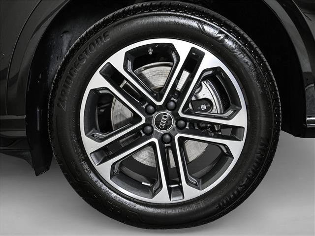 Certified 2025 Audi Q5 Premium w/ Convenience Package image 25