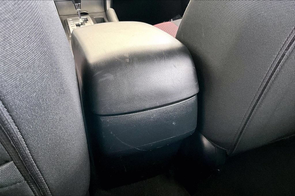 Used 2005 MAZDA MAZDA3 s FWD image 10