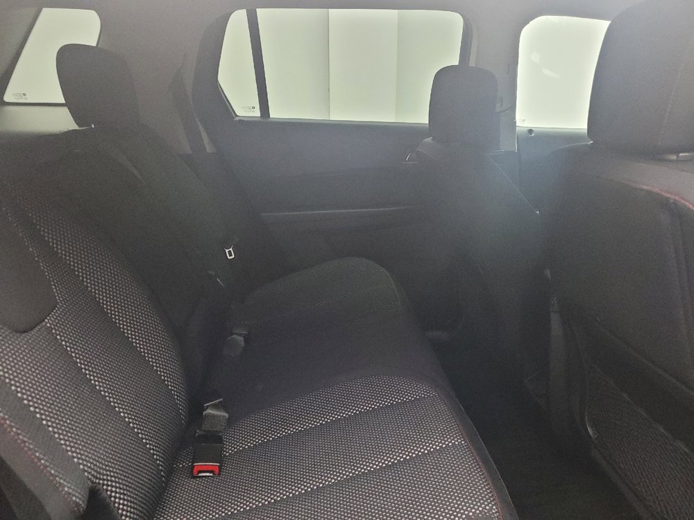 Used 2017 GMC Terrain SLE w/ Technology Package FWD image 19