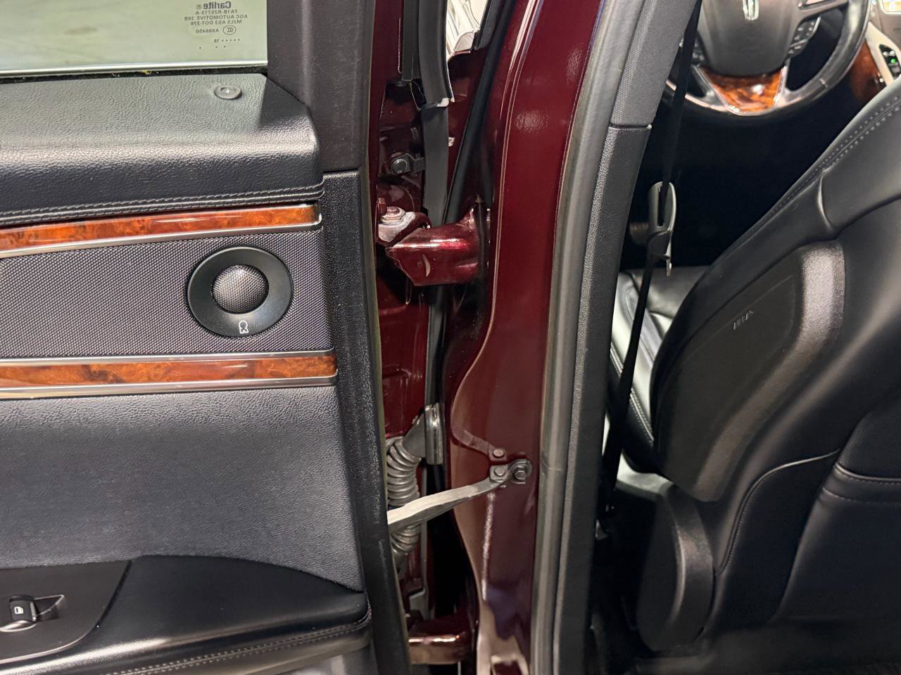 Used 2018 Lincoln MKX Reserve w/ Driver Assistance Package AWD/4WD image 15