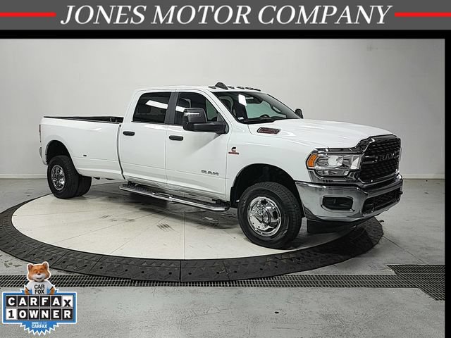 Used 2024 RAM 3500 Big Horn AWD/4WD image 1