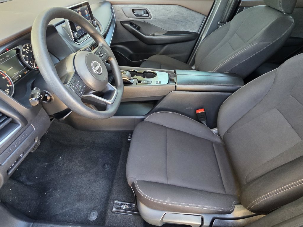 Used 2023 Nissan Rogue S FWD image 7