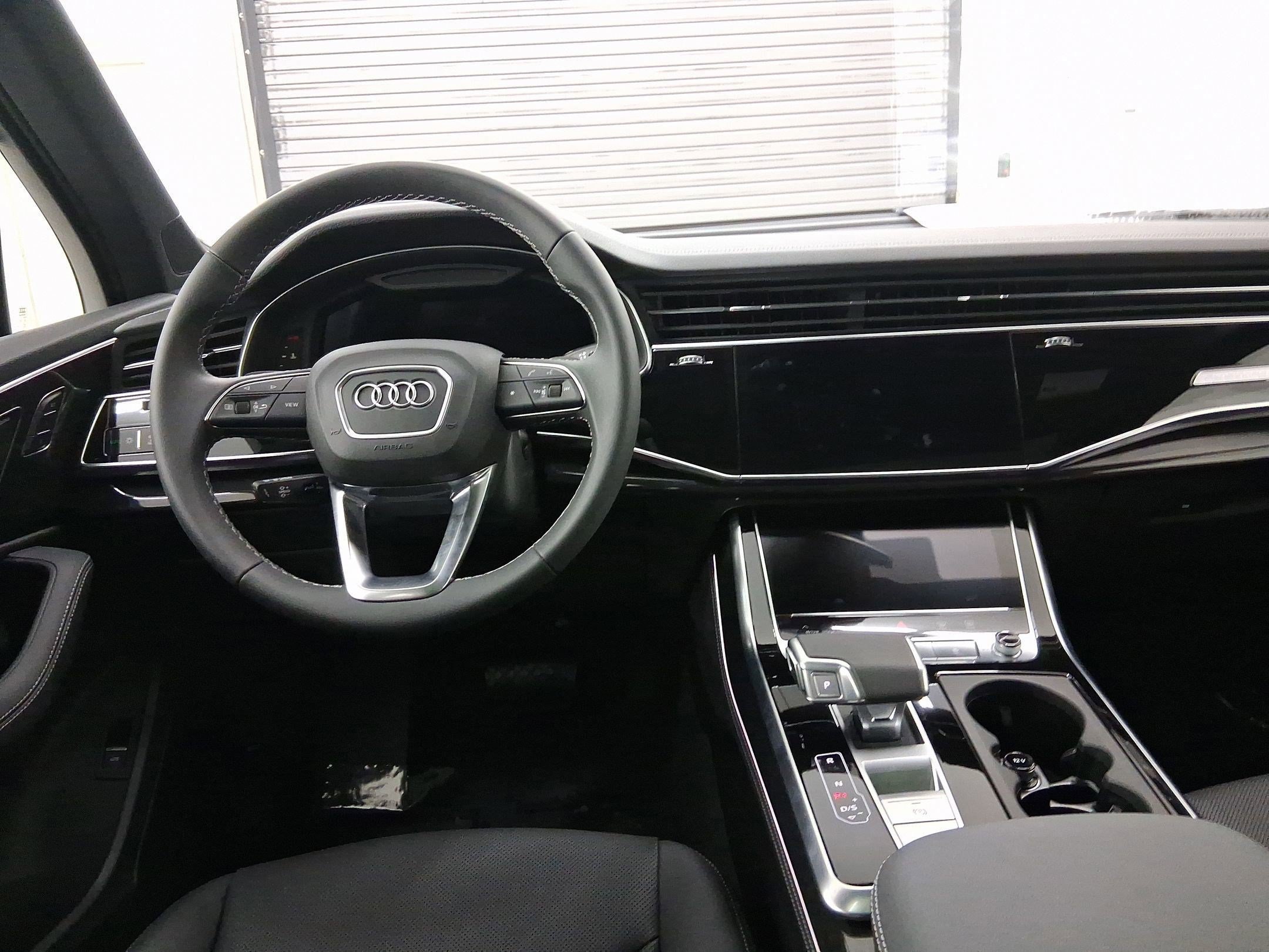 Used 2026 Audi Q7 3.0T Premium Plus w/ Premium Plus Package AWD/4WD image 4