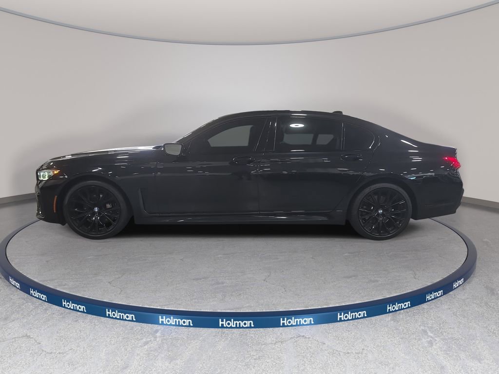 Certified 2022 BMW 740i w/ M Sport Package RWD image 8