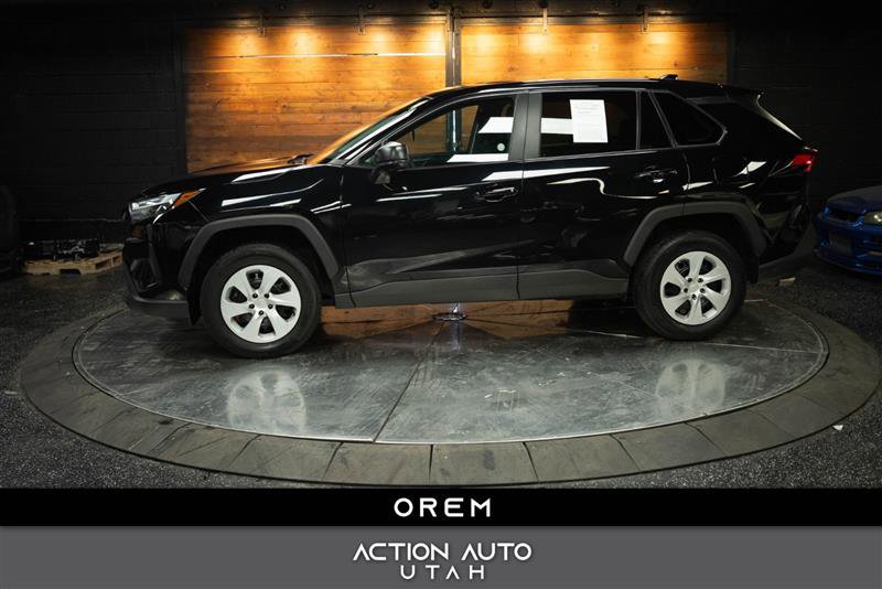 Used 2024 Toyota RAV4 LE AWD/4WD image 1
