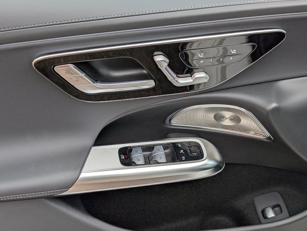 New 2026 Mercedes-Benz E 350 4MATIC Sedan image 29