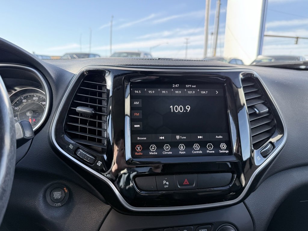 Used 2020 Jeep Cherokee Limited image 16