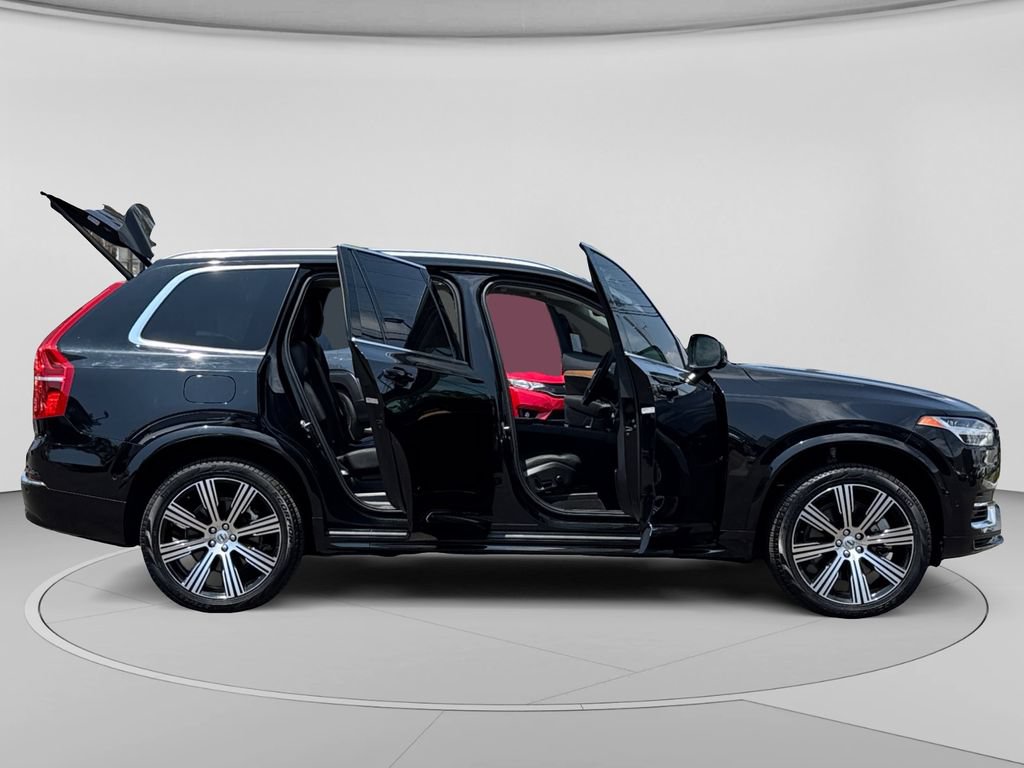Used 2025 Volvo XC90 T8 Plus w/ Protection Package Premier AWD/4WD image 29