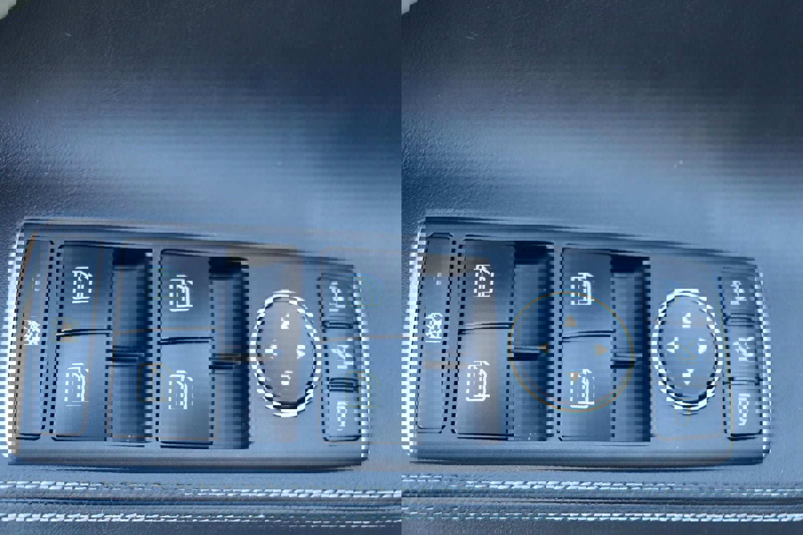 Used 2015 Tesla Model S 70D image 24