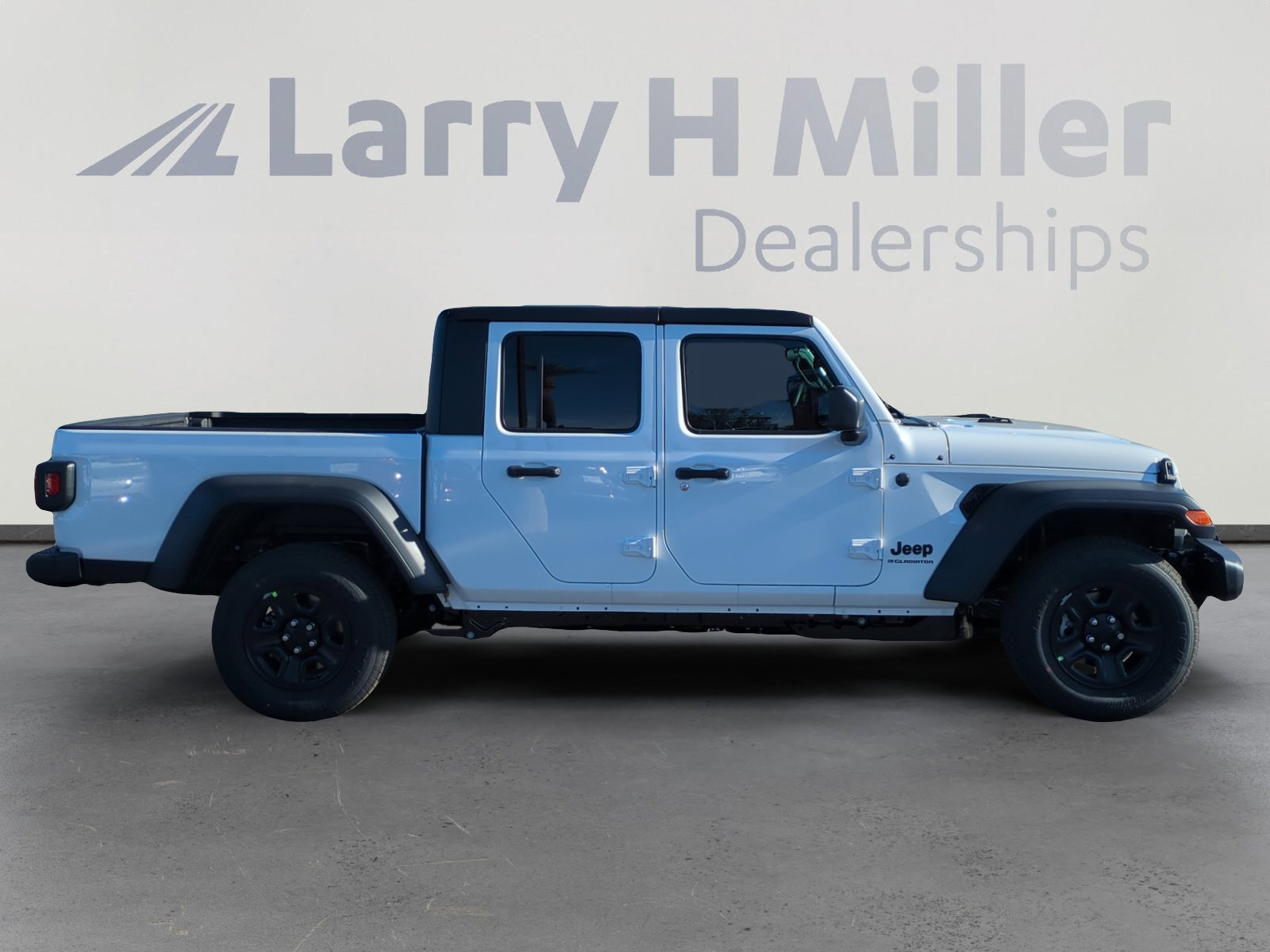 New 2026 Jeep Gladiator Sport image 6