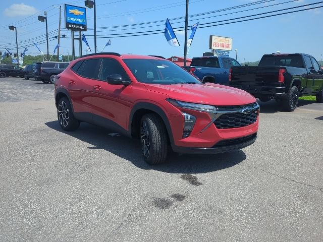 New 2026 Chevrolet Trax RS w/ Driver Confidence Package FWD image 5