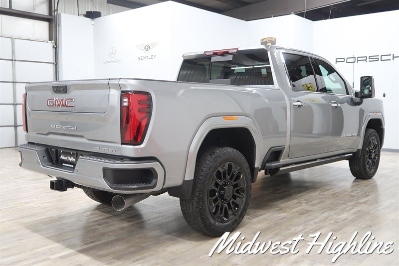 Used 2025 GMC Sierra 2500 Denali w/ Denali Reserve Package AWD/4WD image 9