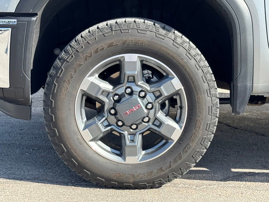 Used 2026 GMC Sierra 2500 SLT w/ SLT Premium Package image 39