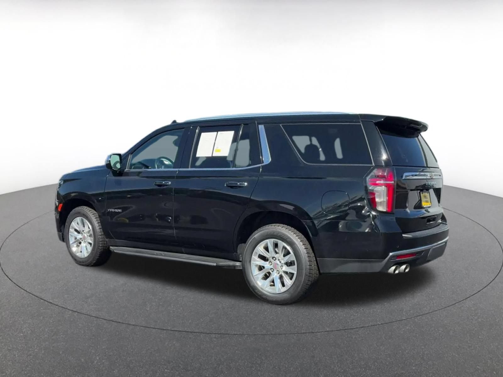 Used 2023 Chevrolet Tahoe Premier AWD/4WD image 9
