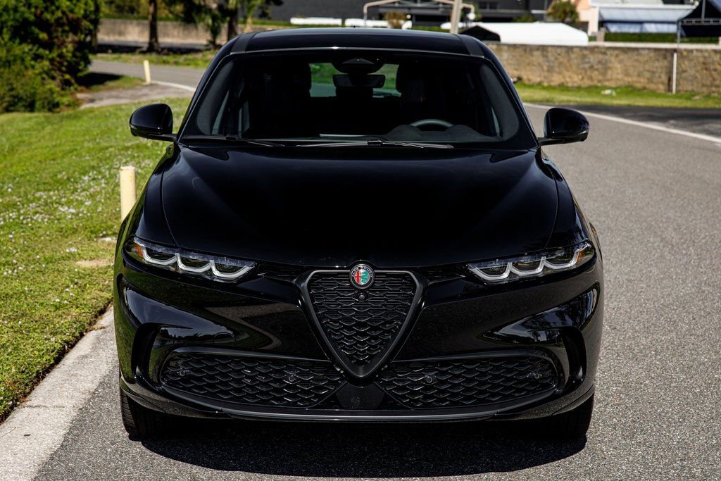 New 2025 Alfa Romeo Tonale AWD/4WD image 8