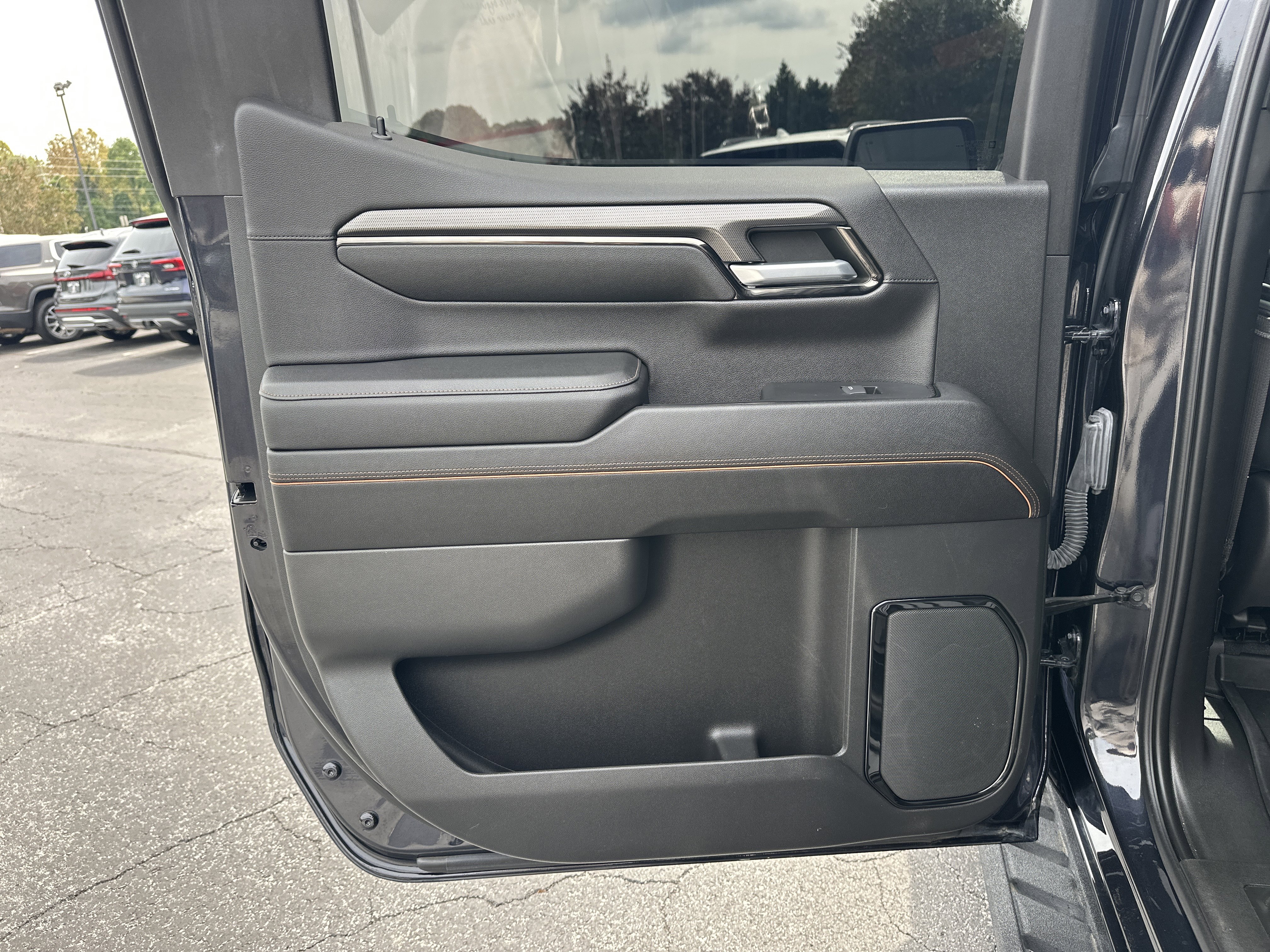 Used 2023 GMC Sierra 1500 AT4 w/ Technology Package image 22