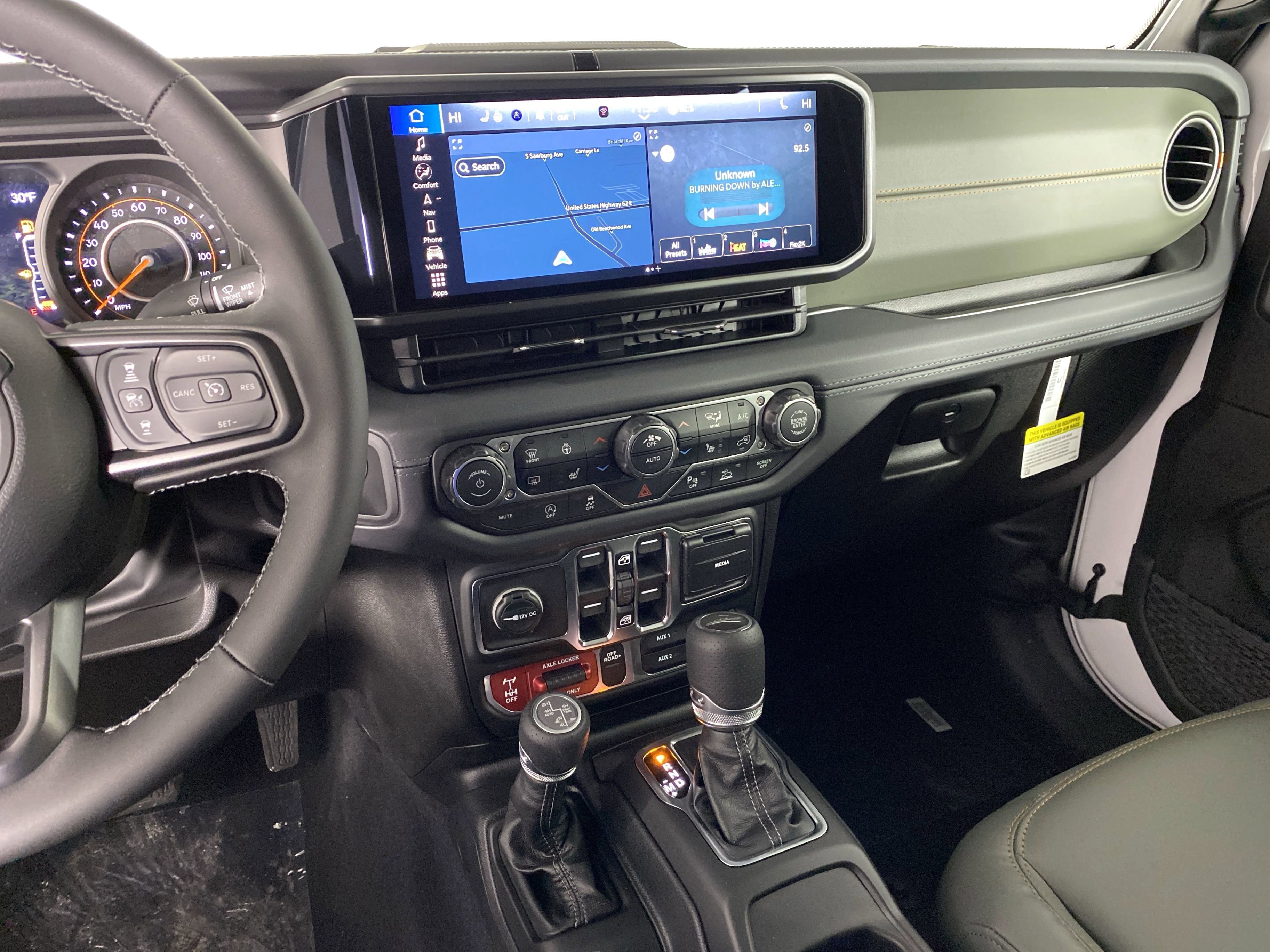 New 2026 Jeep Gladiator Mojave image 25